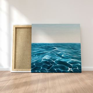 🌊Zavři oči a představ si moře za klidného dopoledne. Slunce pomalu nabírá sílu, voda se jemně pohupuje a ty jen stojíš po...