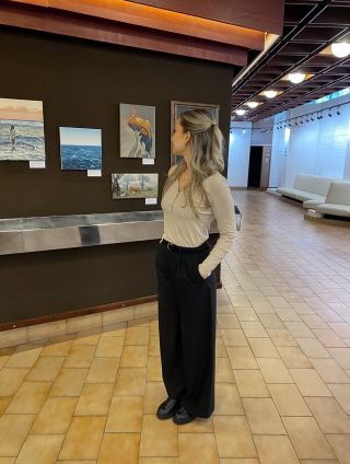 🥳 obrazy úspěšně nainstalovány a výstava probíhá až do 23. ledna 2026 🗓️ 📍Galerie Spektrum, Sezimovo ústí